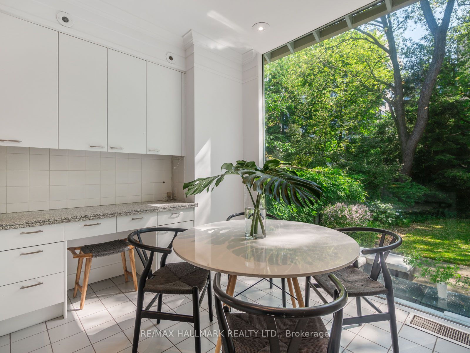 75 Forest Hill Rd