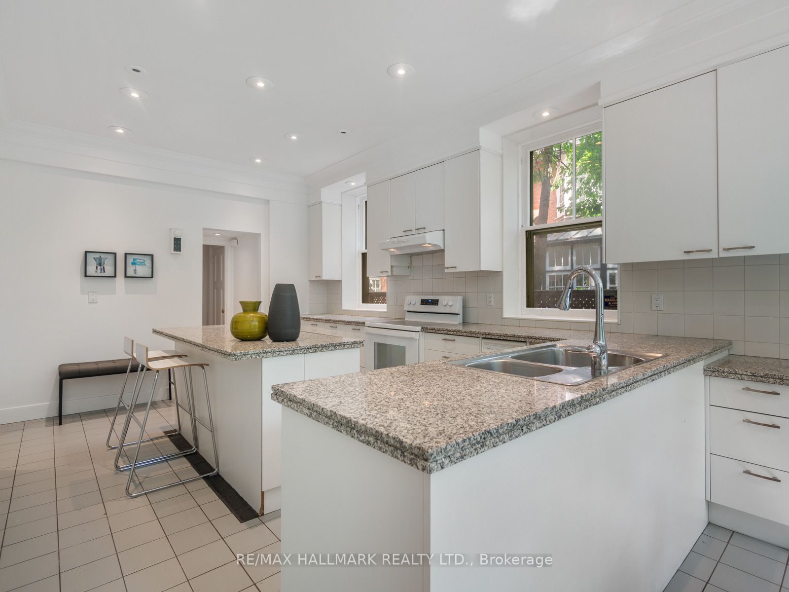 75 Forest Hill Rd