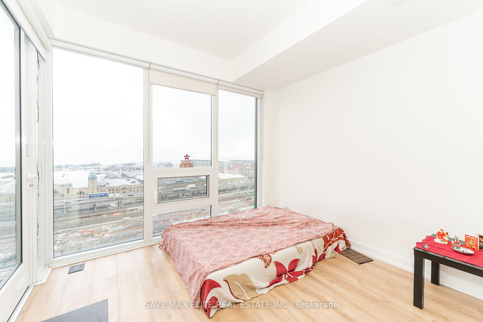 135 East Liberty St, #1202