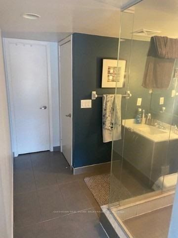 320 Richmond St E, #208