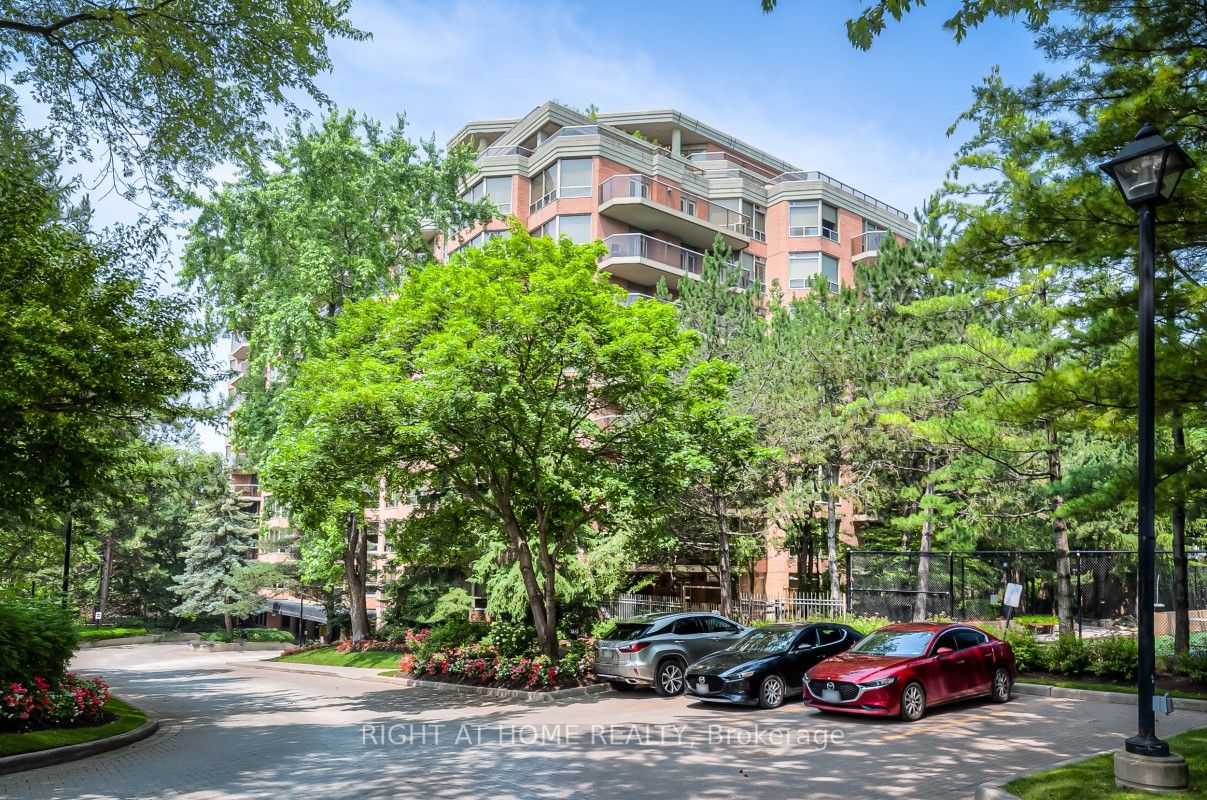 3181 Bayview Ave, #Ph17