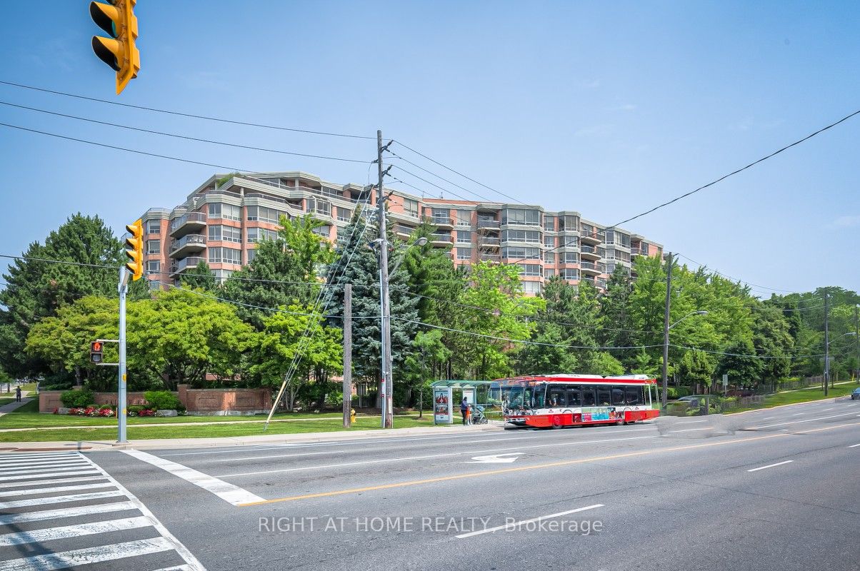 3181 Bayview Ave, #Ph17