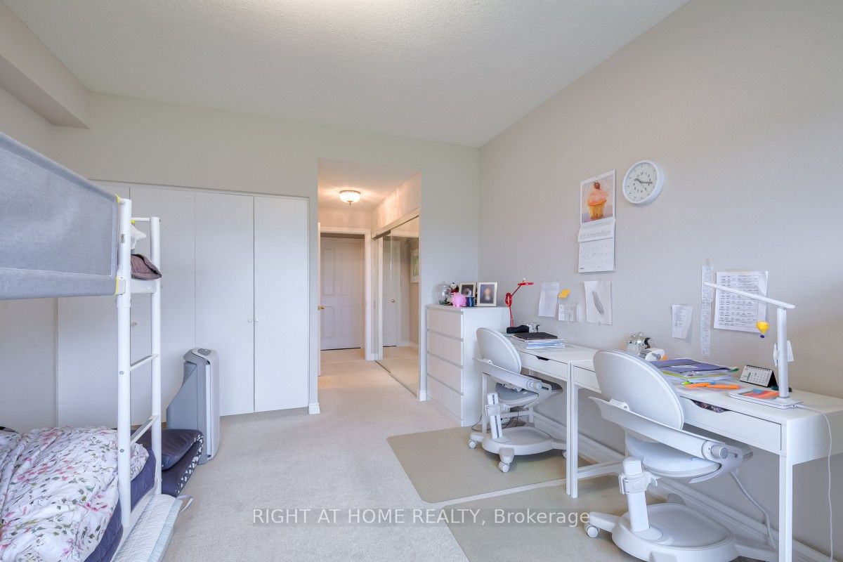 3181 Bayview Ave, #Ph17