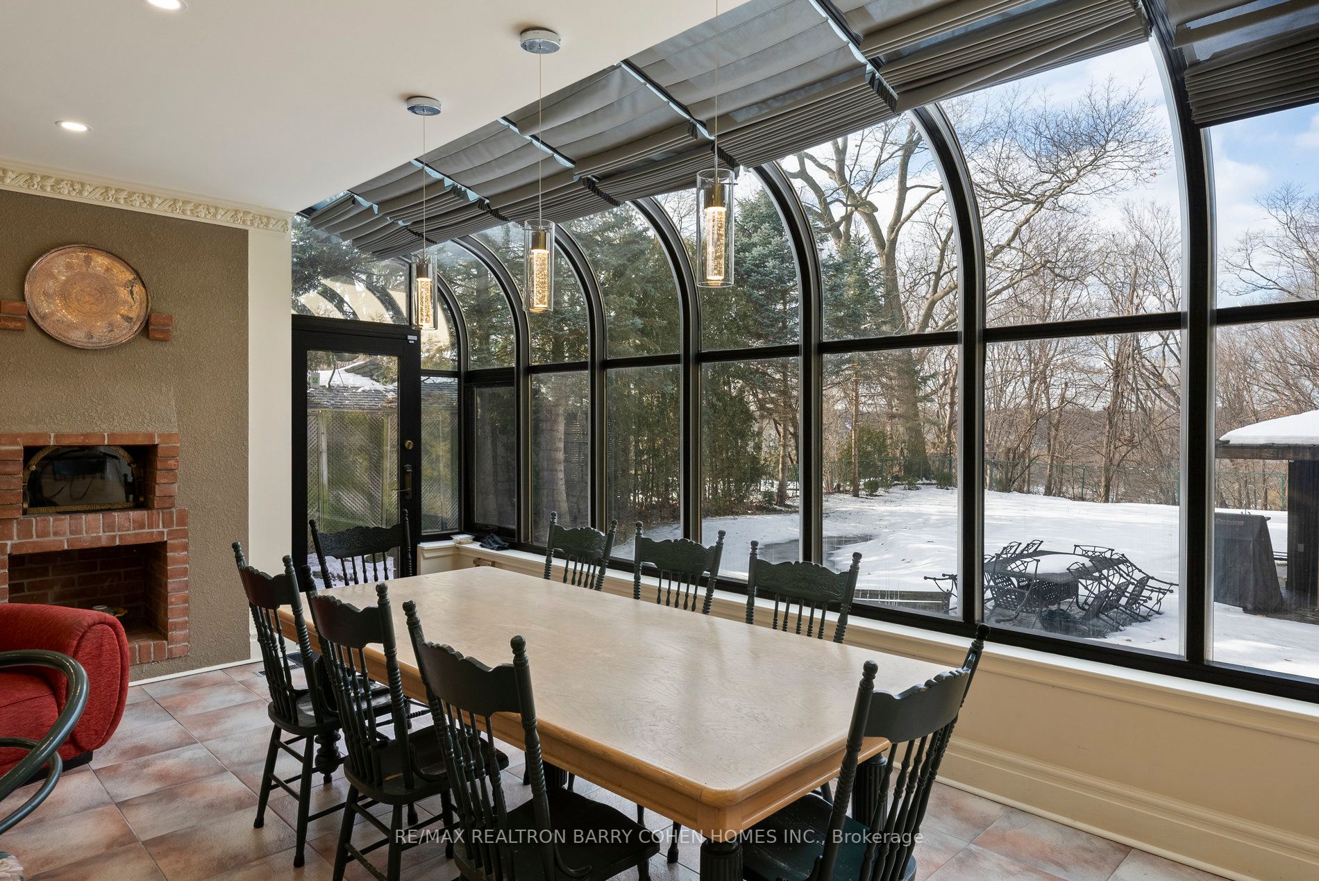 62 Arjay Crescent
