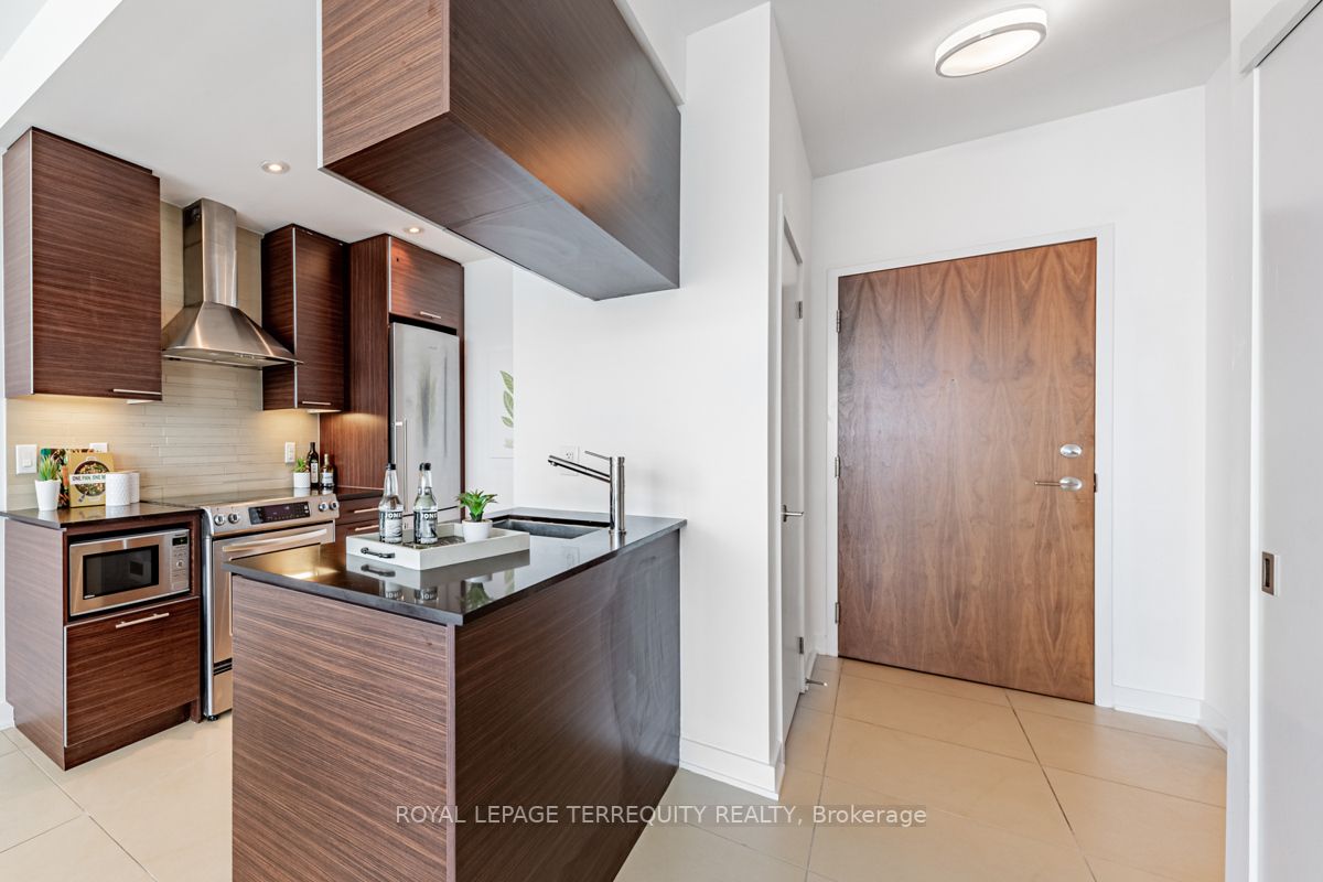 1 Market Street, #1410