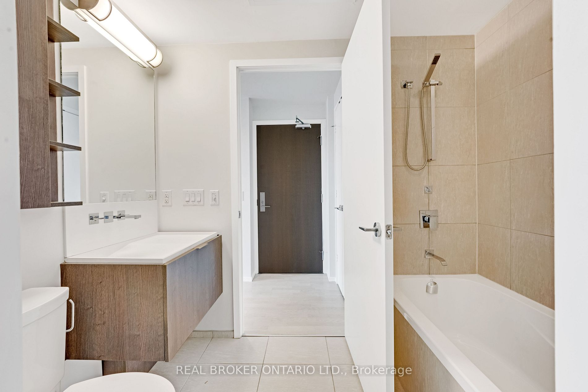 101 Charles St E, #2005