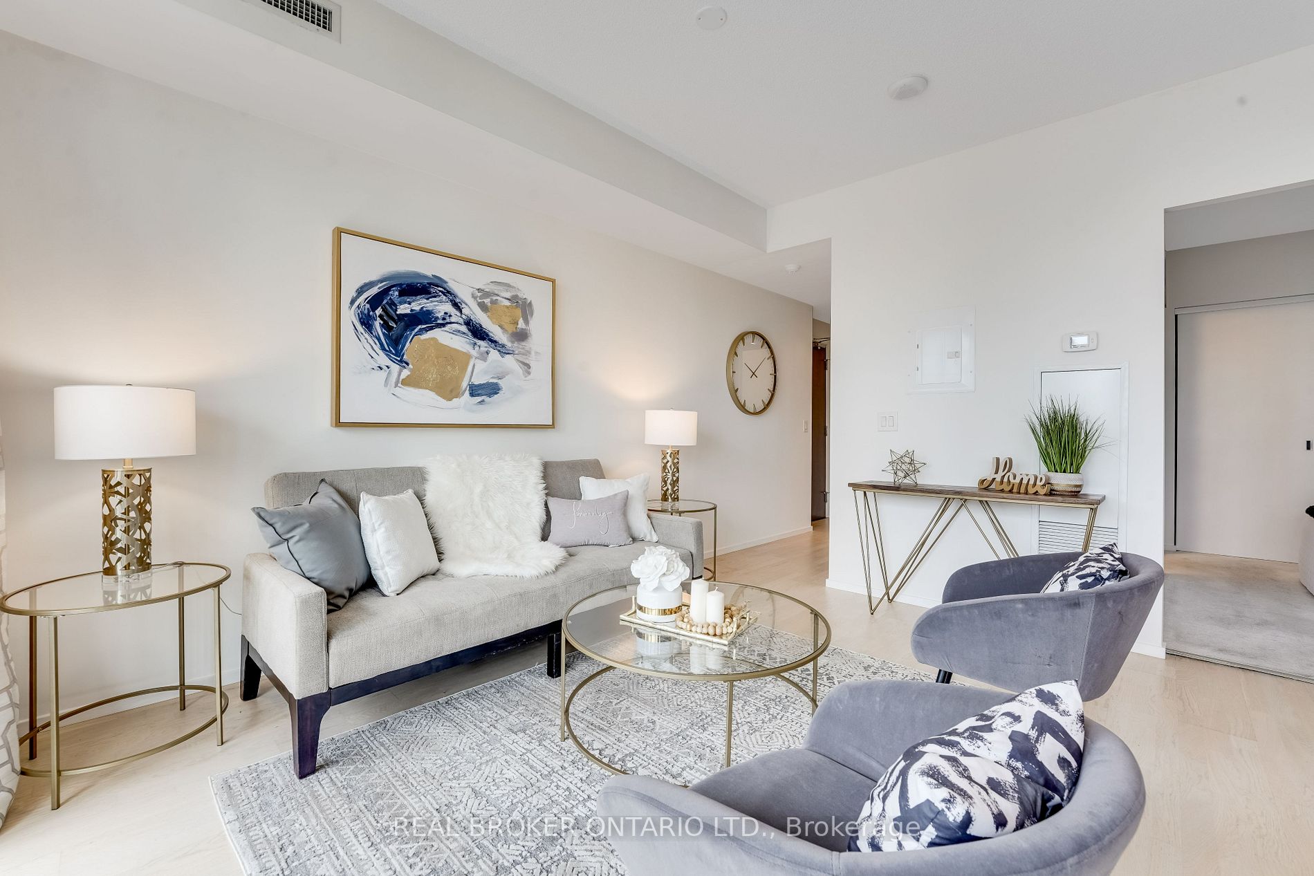 101 Charles St E, #2005