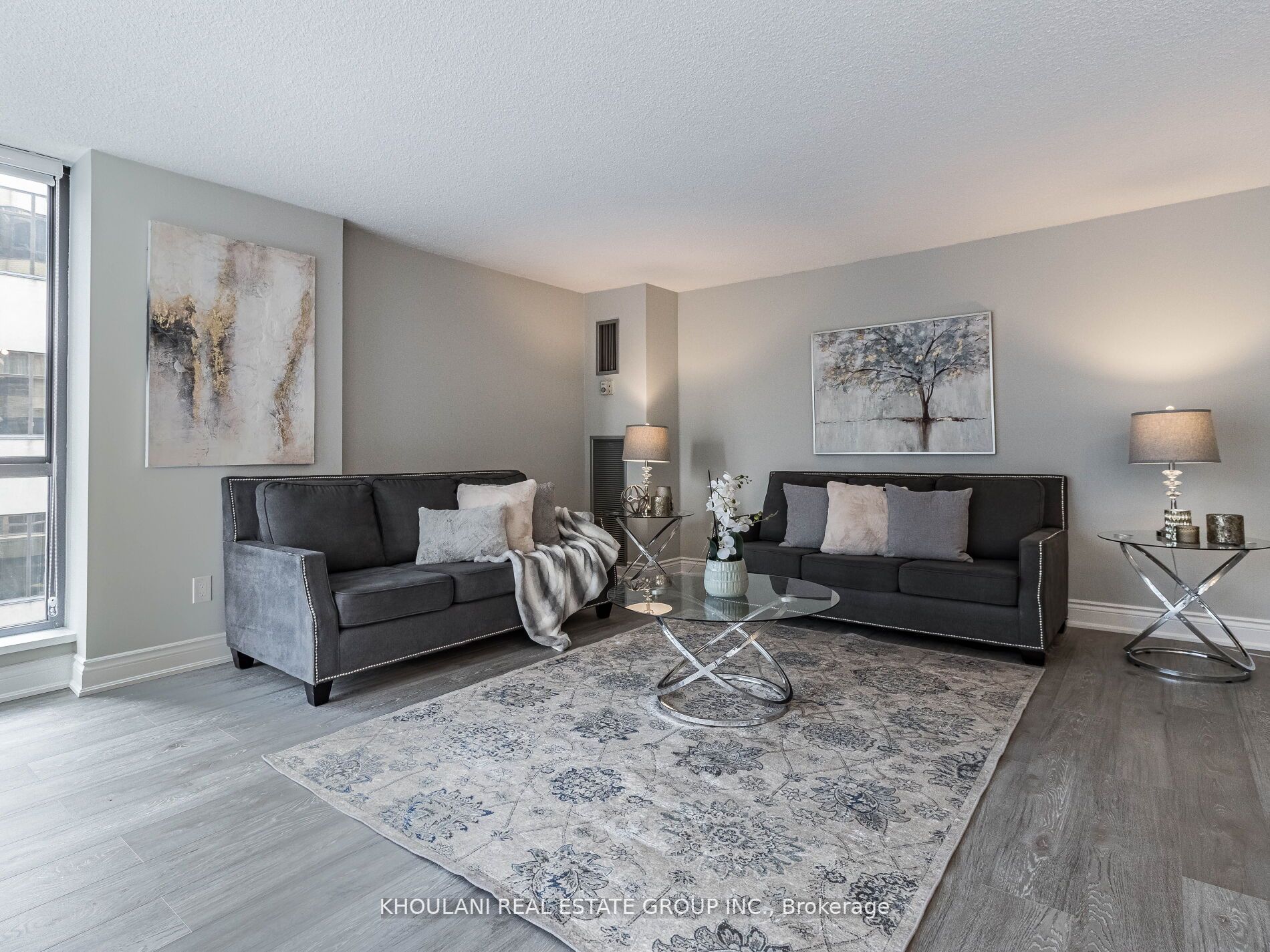 280 Simcoe St, #709