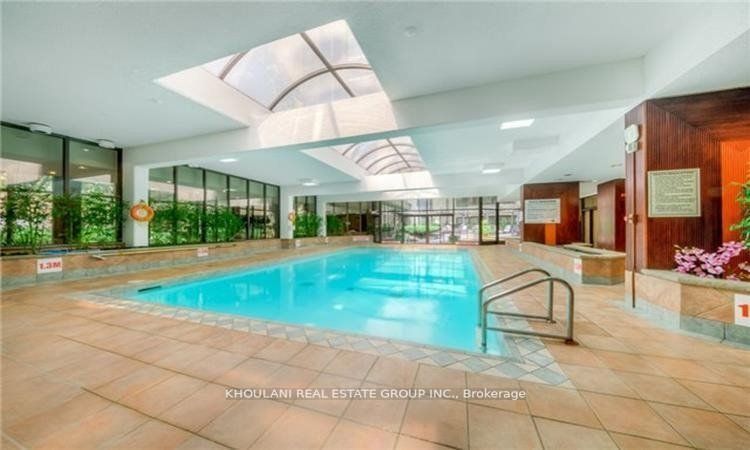 280 Simcoe St, #709