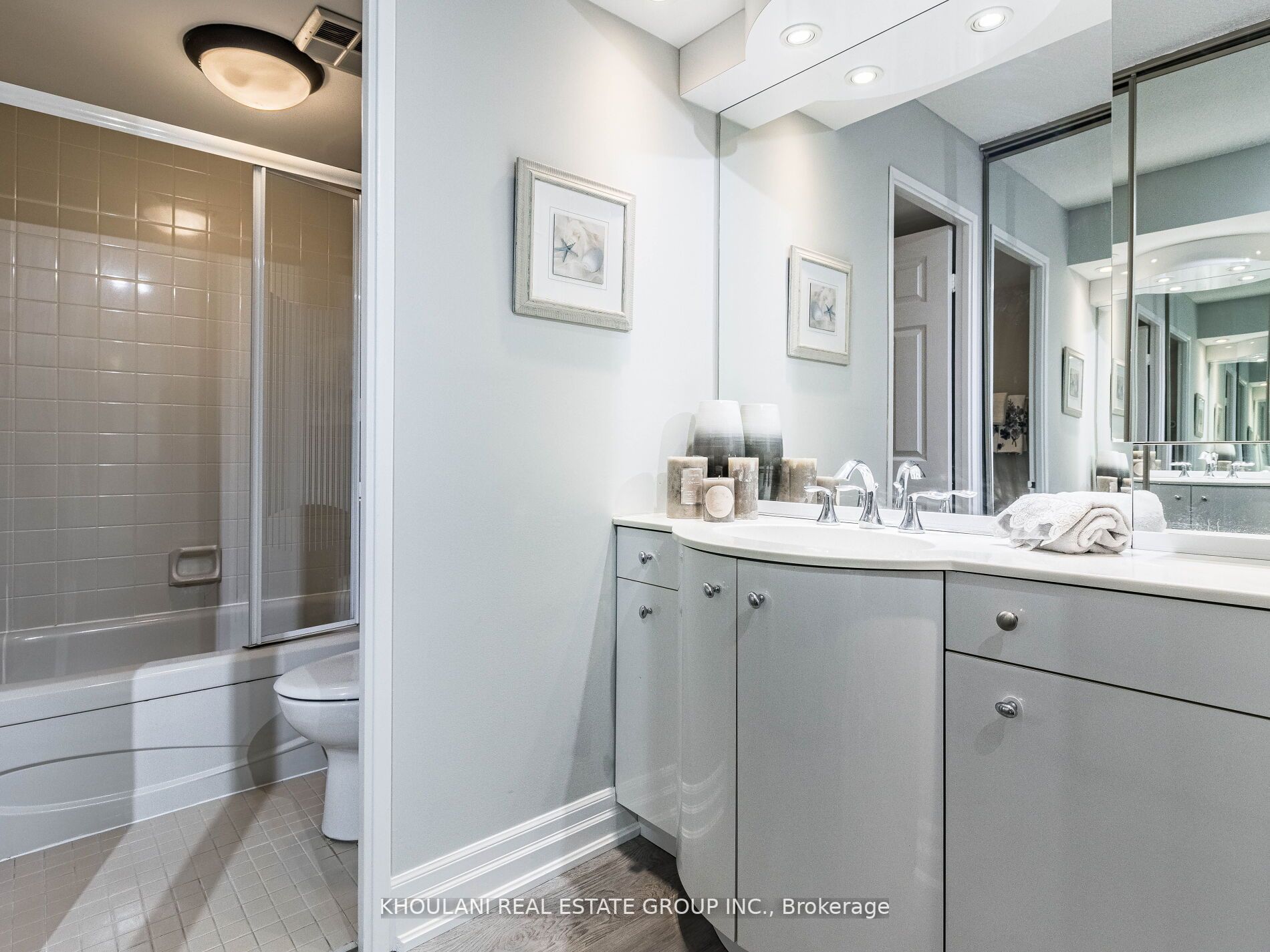 280 Simcoe St, #709