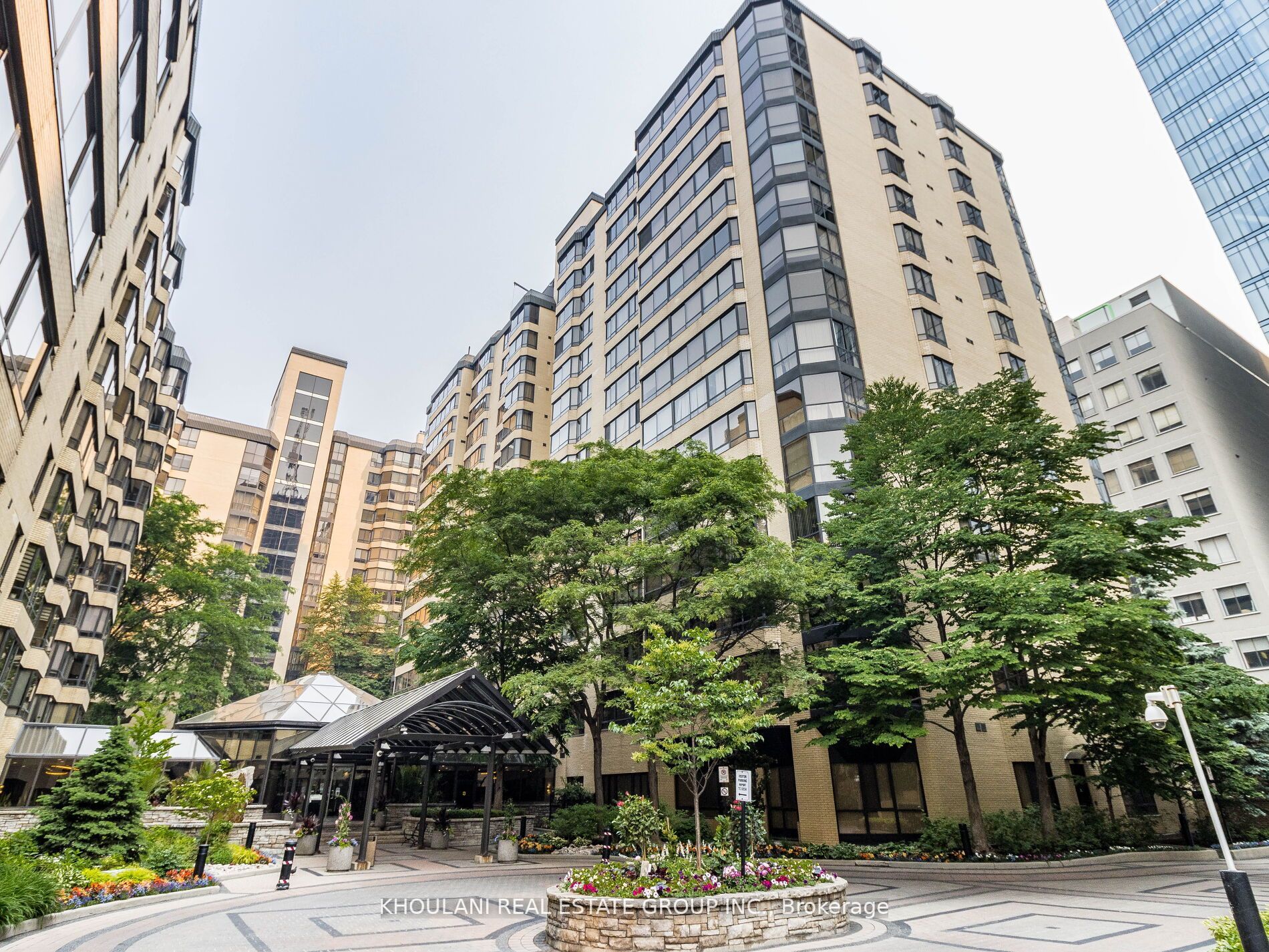 280 Simcoe St, #709