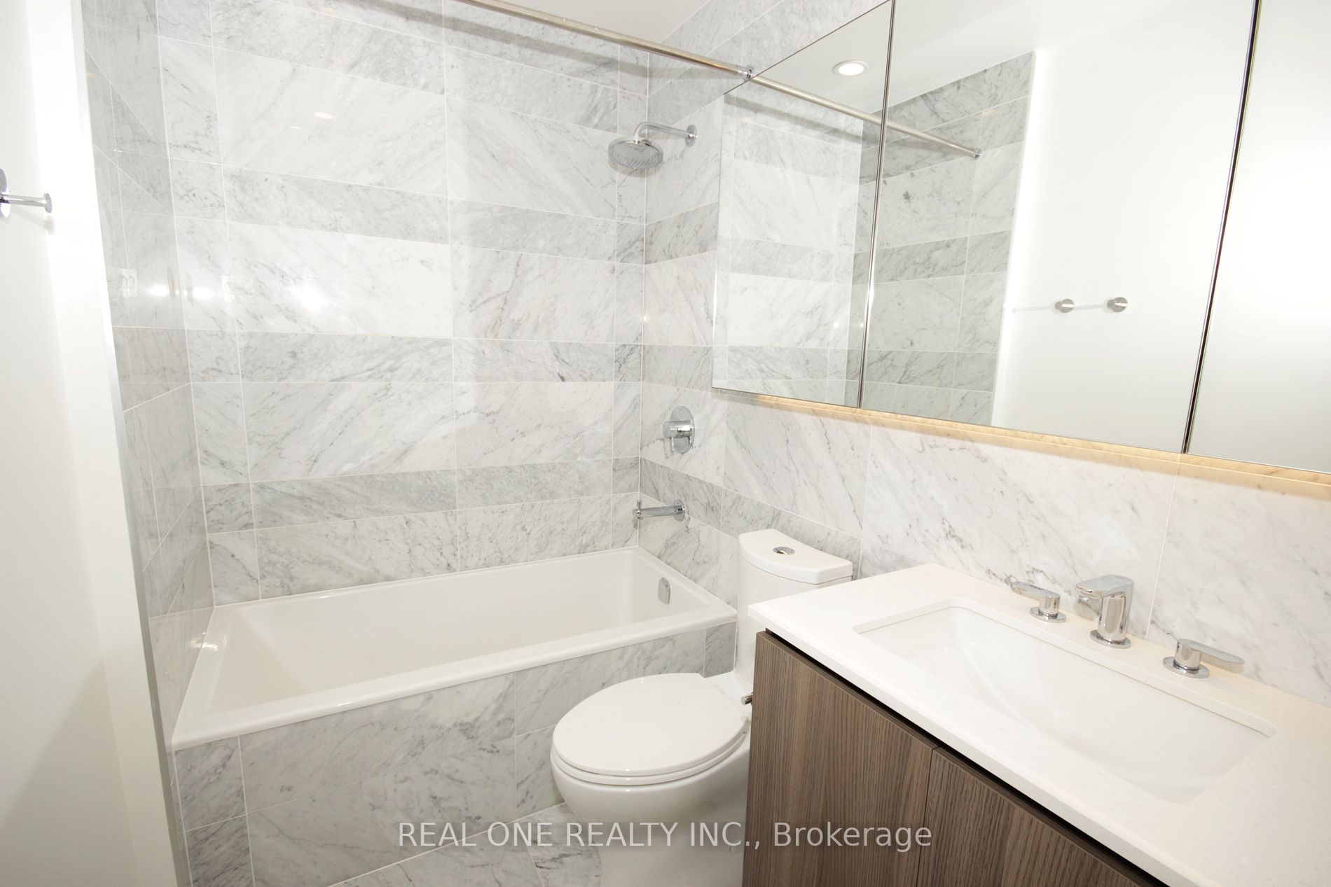 19 Bathurst St, #3102