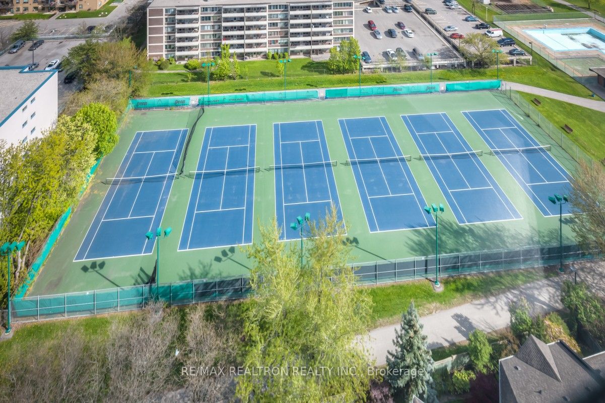 21 Overlea Blvd, #1405