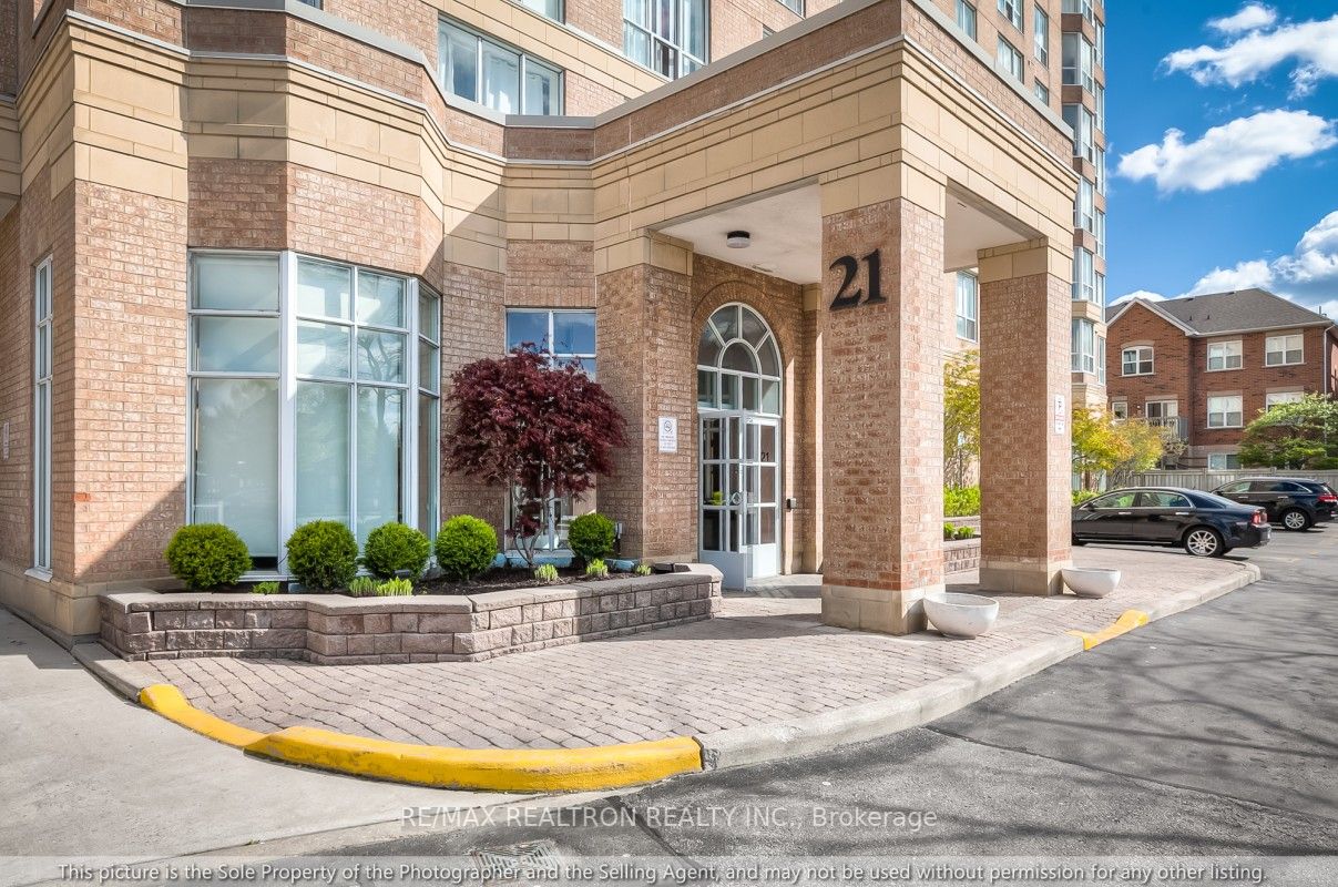 21 Overlea Blvd, #1405