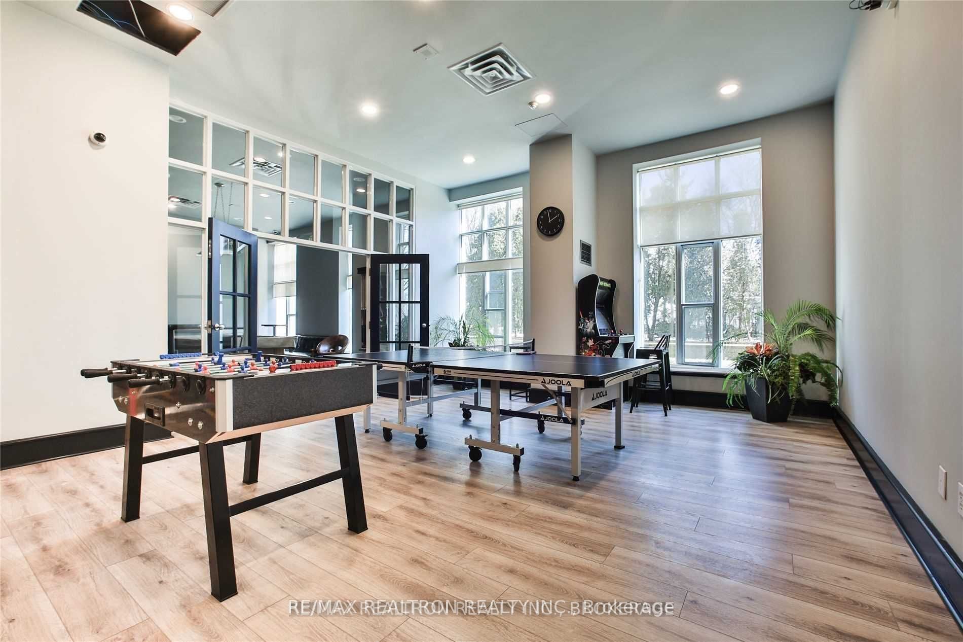 21 Overlea Blvd, #1405