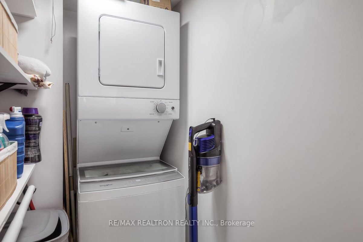 21 Overlea Blvd, #1405
