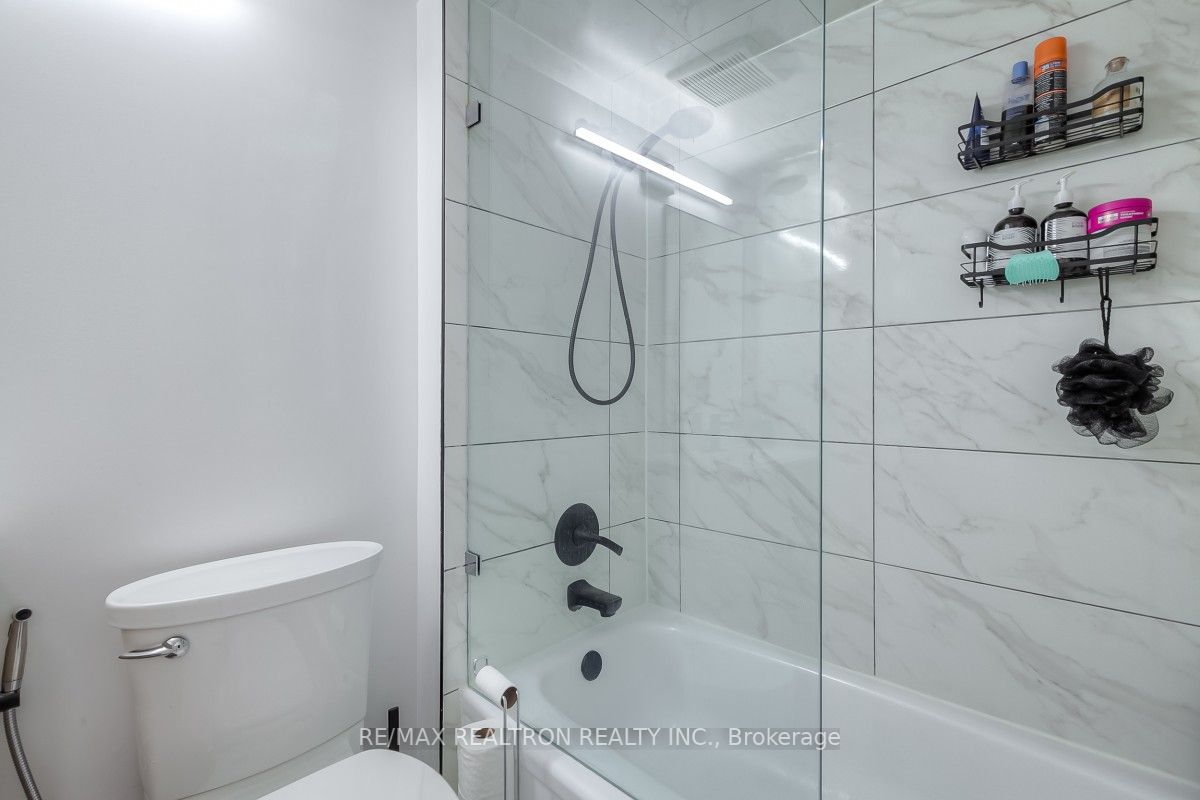 21 Overlea Blvd, #1405