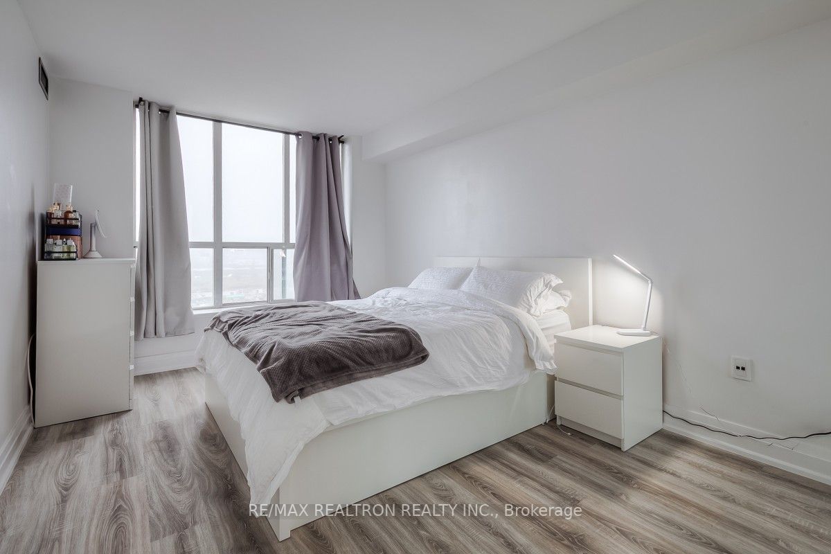 21 Overlea Blvd, #1405