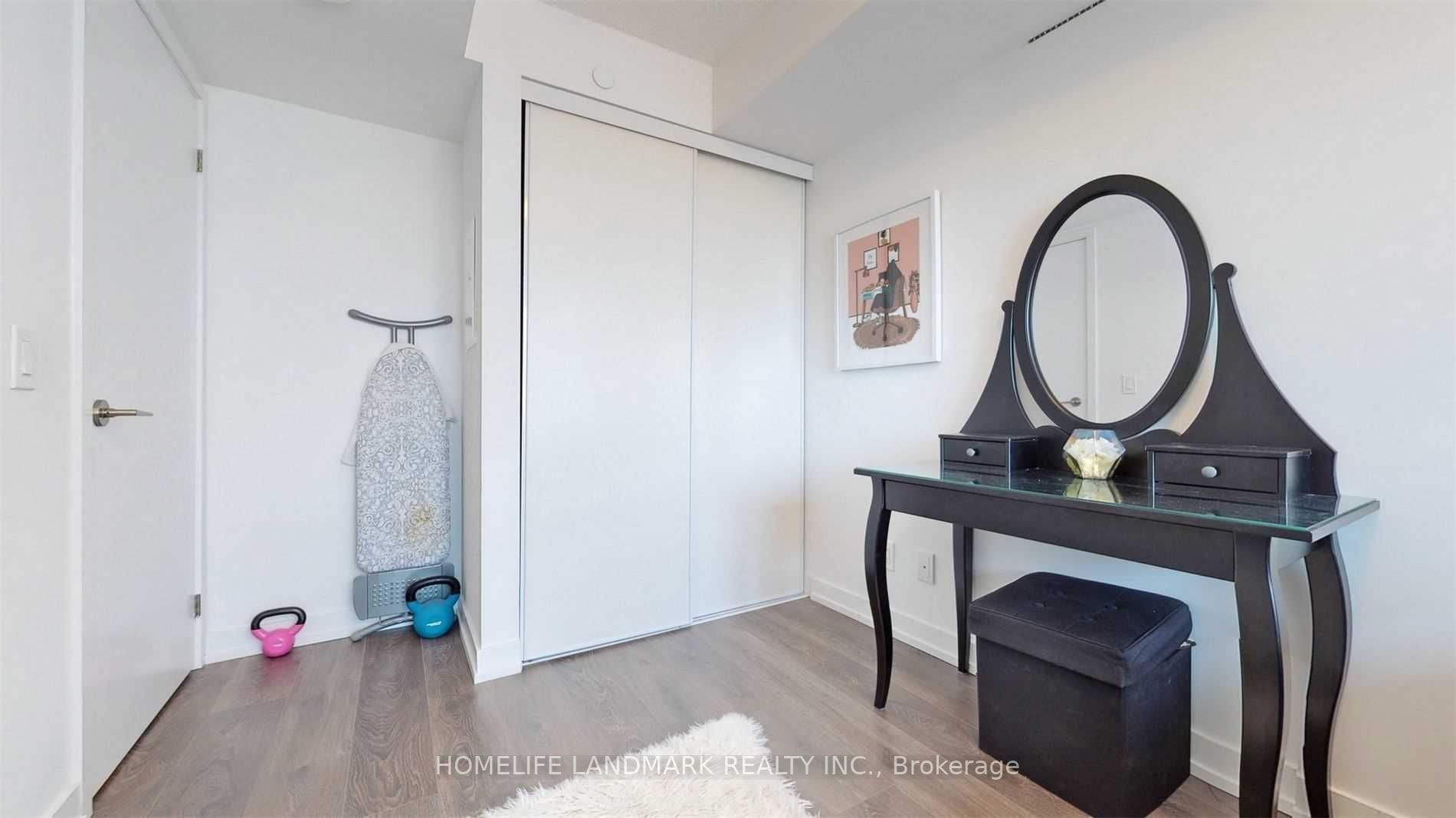 125 Redpath Ave, #1013