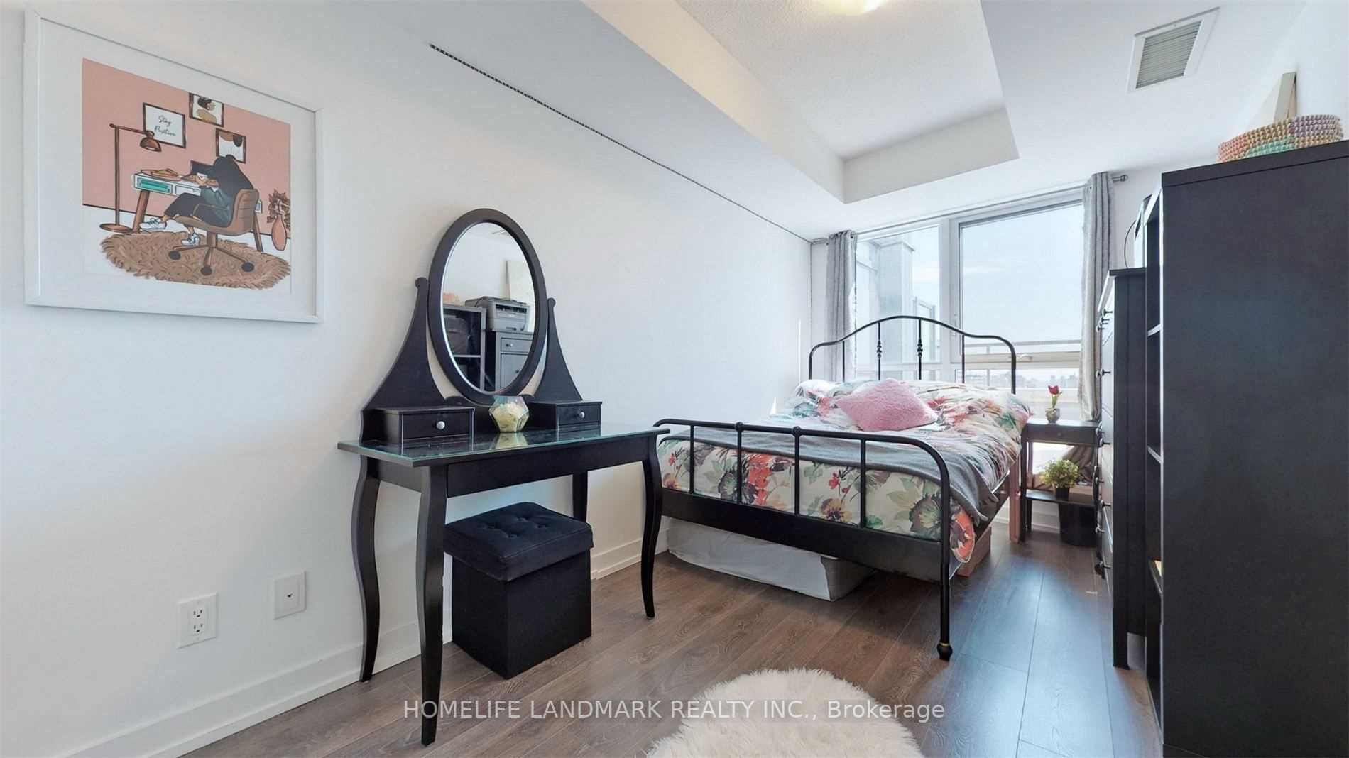 125 Redpath Ave, #1013