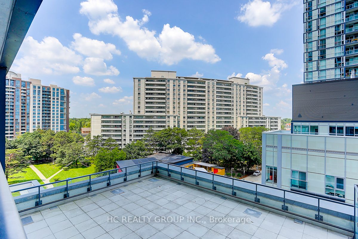 5168 Yonge St, #606