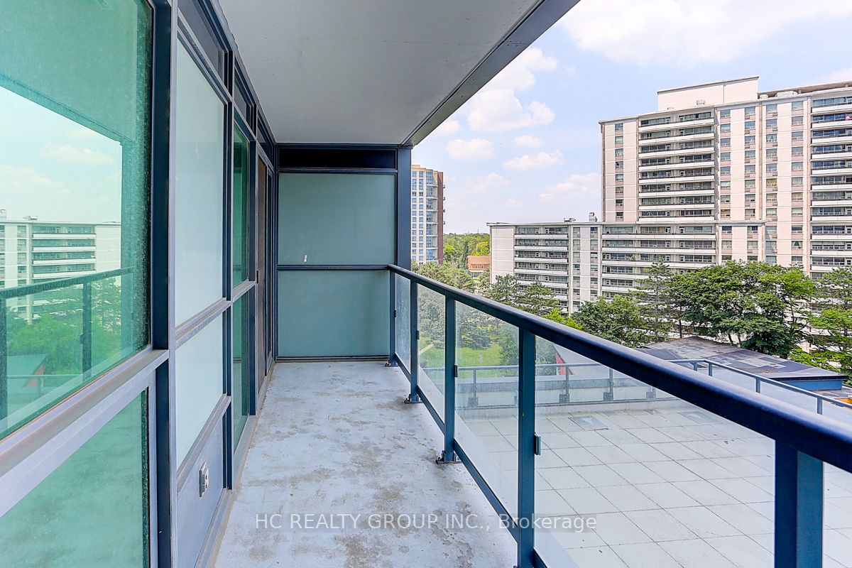 5168 Yonge St, #606