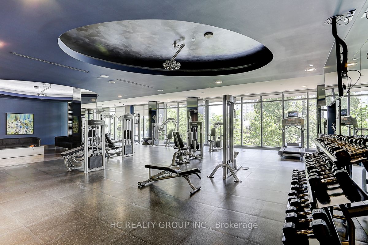 5168 Yonge St, #606