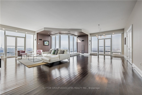 2191 Yonge St, Toronto