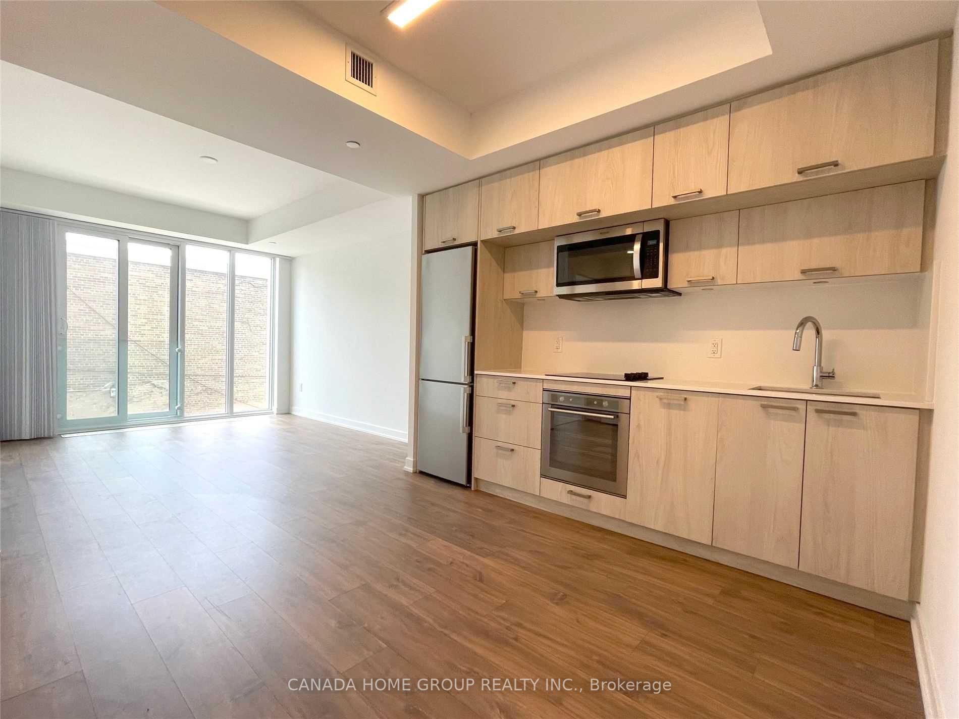 50 Mccaul St, #303
