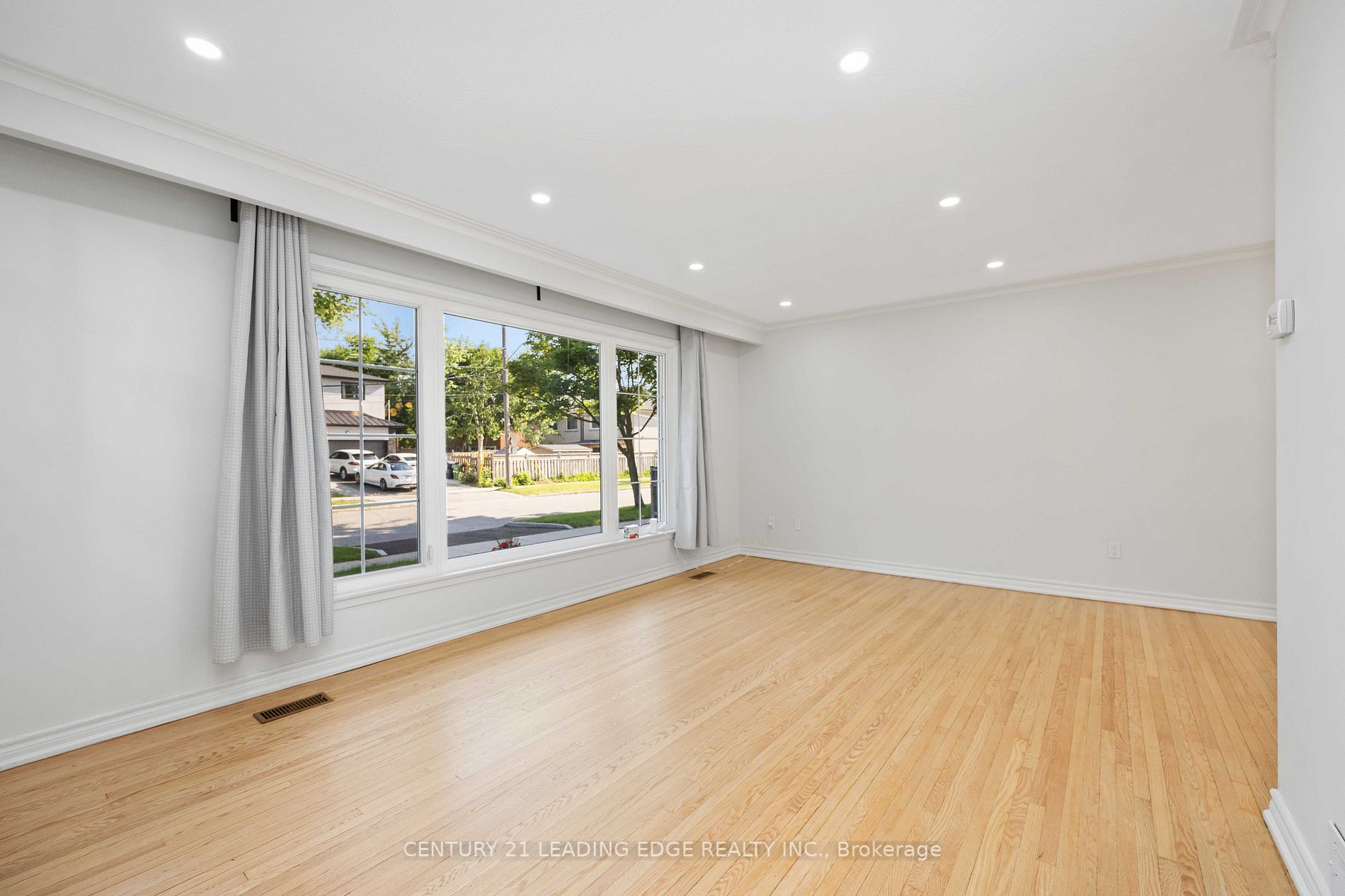 25 Karen Rd