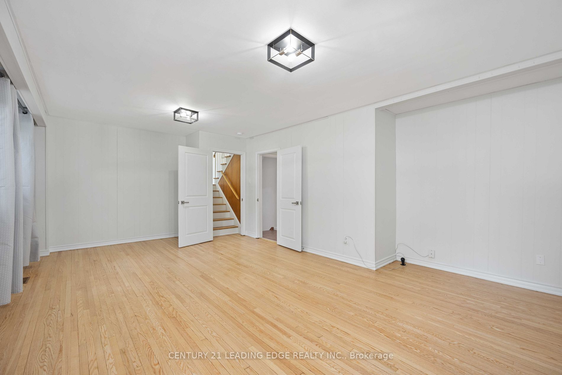 25 Karen Rd