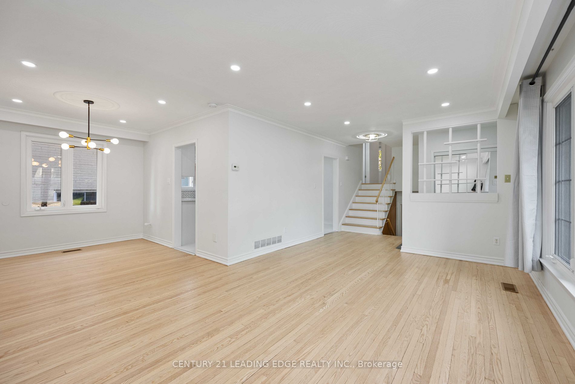 25 Karen Rd