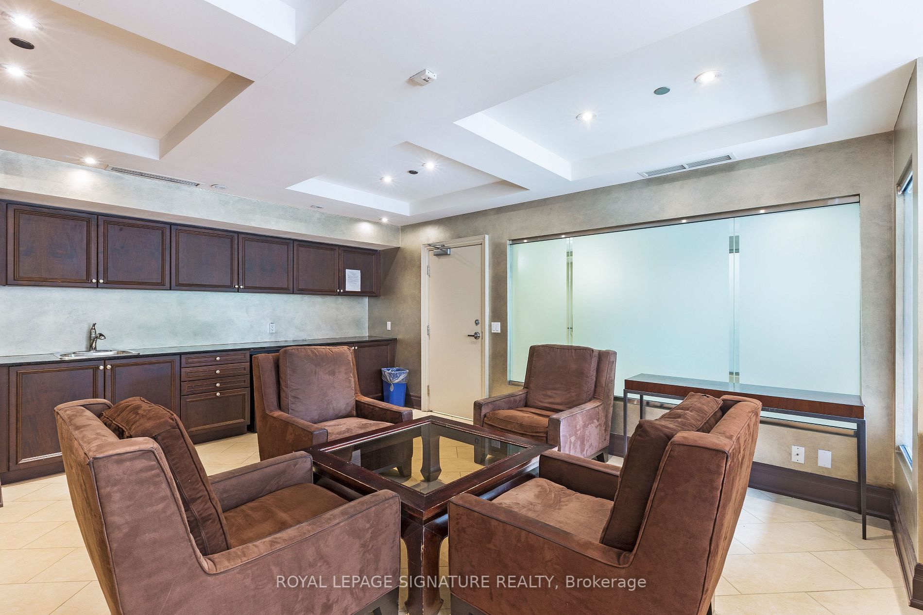 485 Rosewell Avenue #308