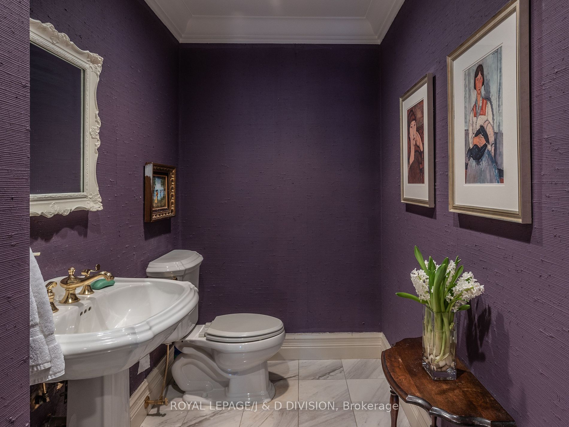 2 Chedington Pl, #2C