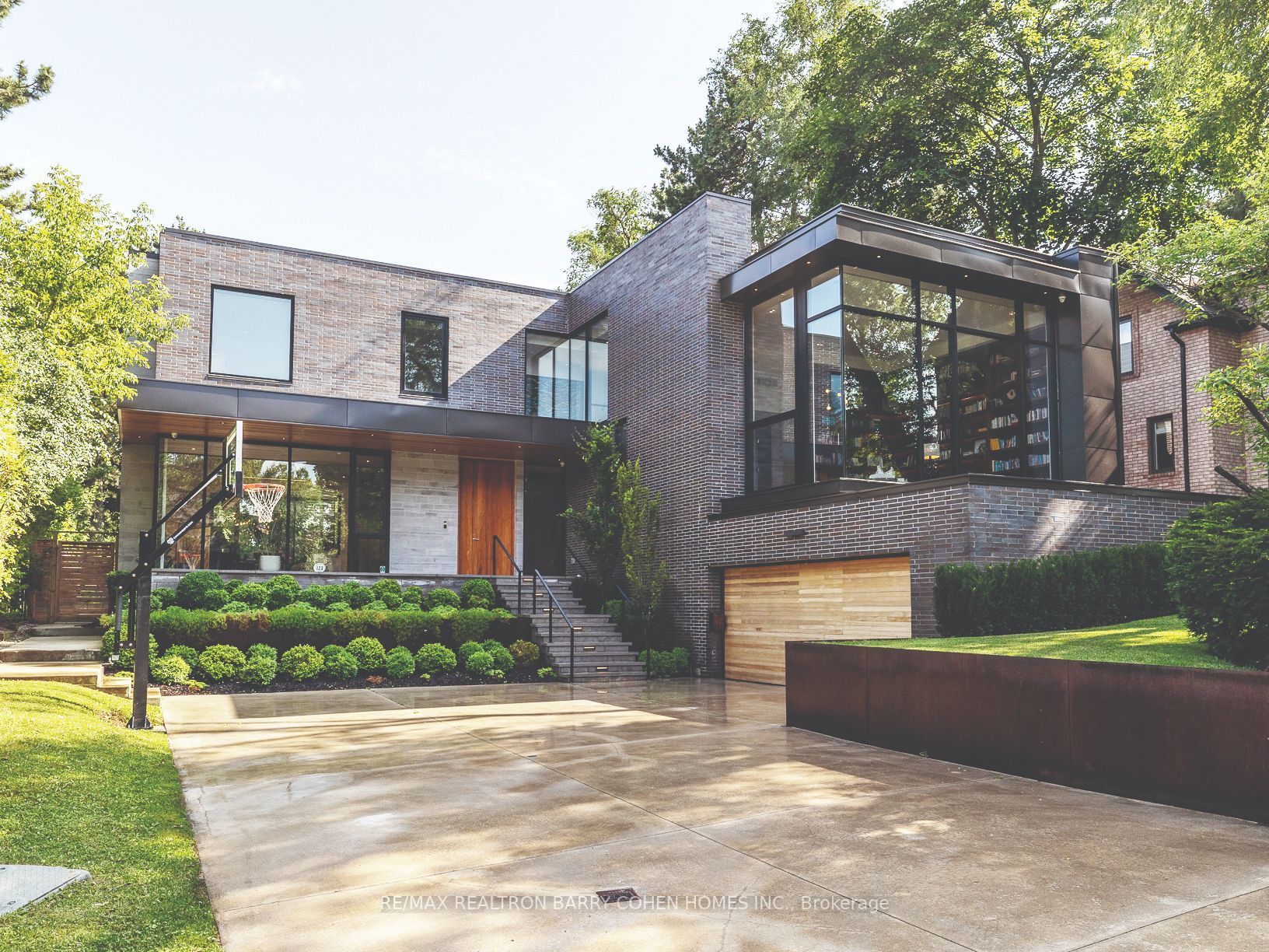 123 Forest Heights Boulevard