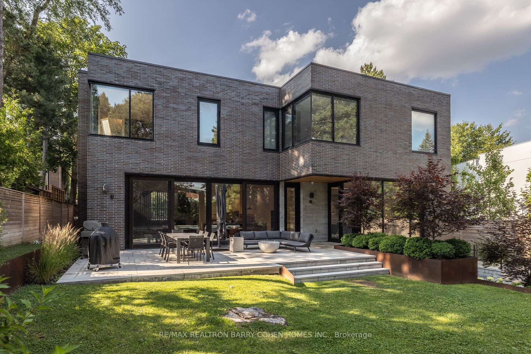 123 Forest Heights Boulevard