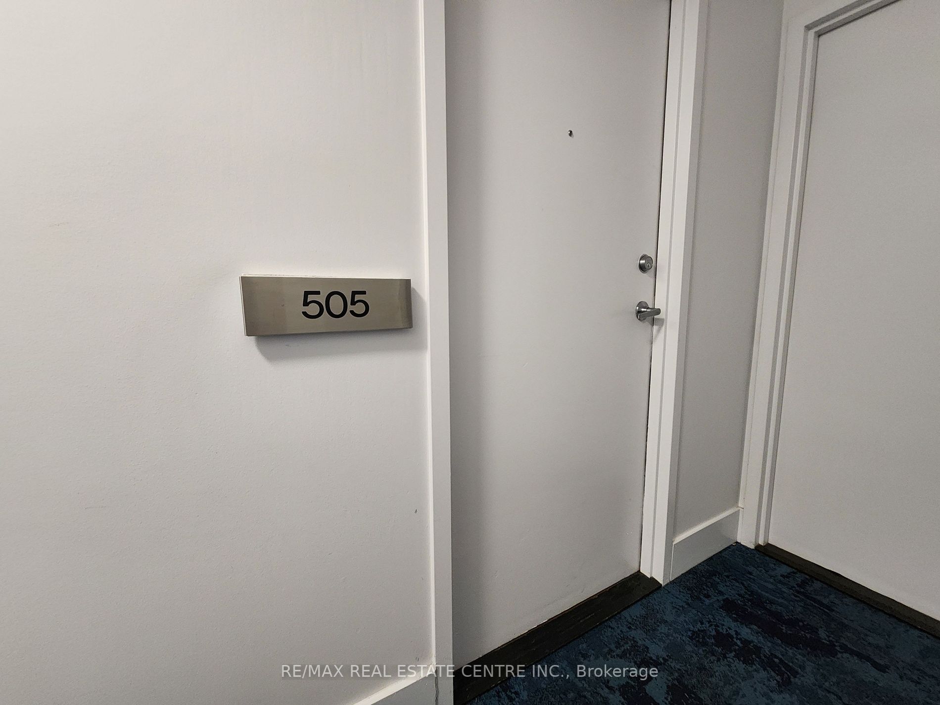 10 Navy Wharf Crt, #505