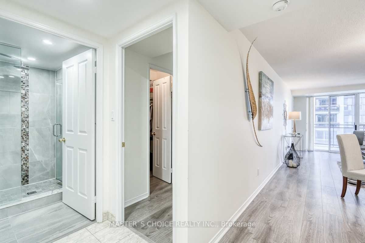 28 Hollywood Ave, #1210