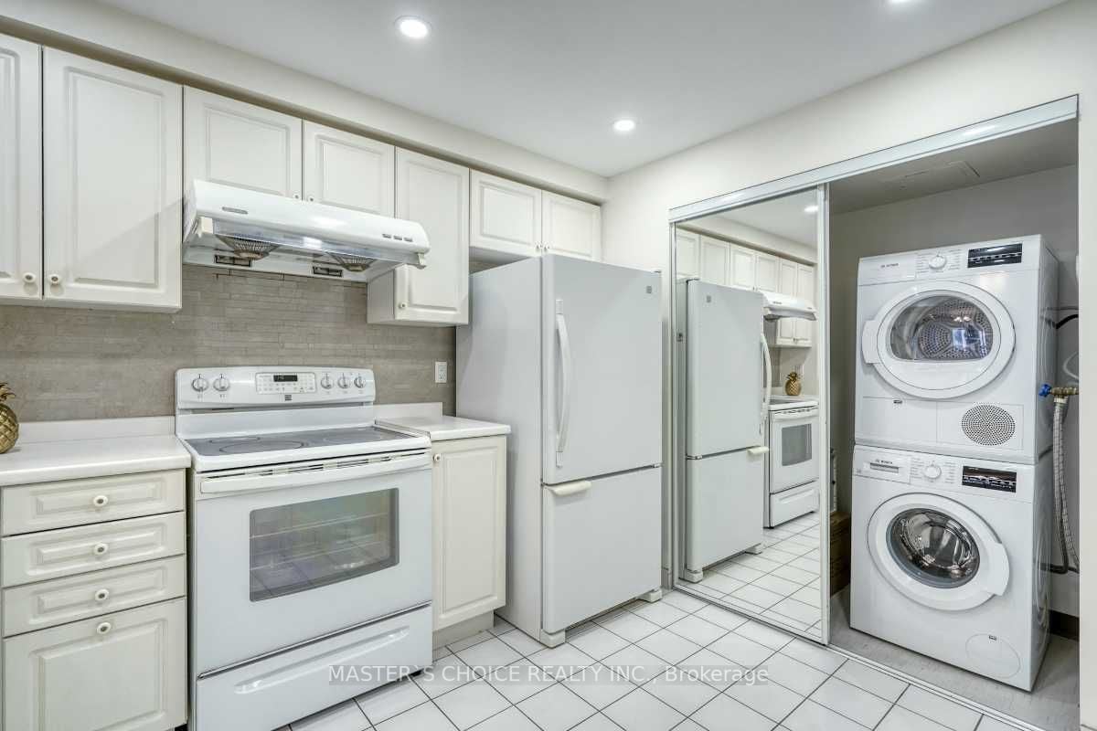 28 Hollywood Ave, #1210