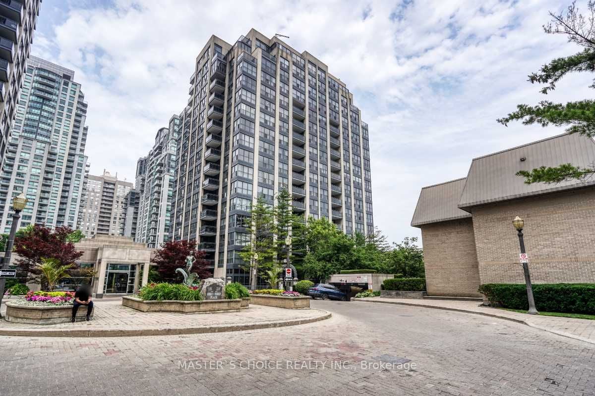28 Hollywood Ave, #1210