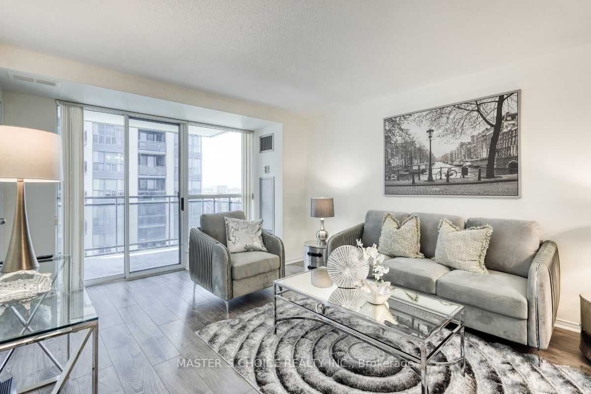 28 Hollywood Ave, #1210