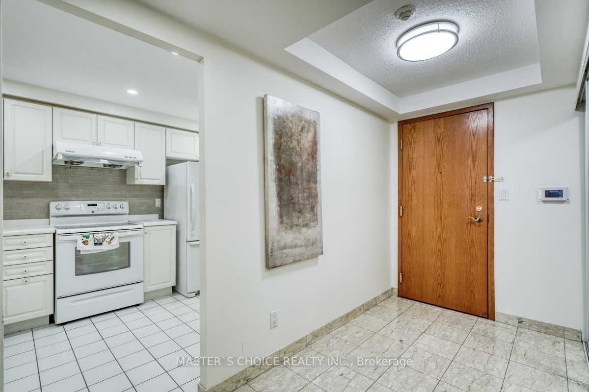 28 Hollywood Ave, #1210