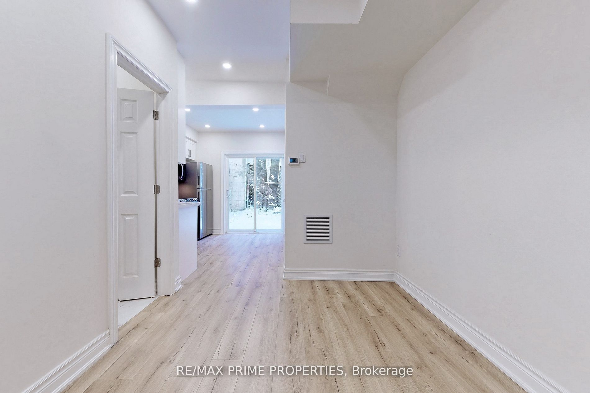 3 Percy St