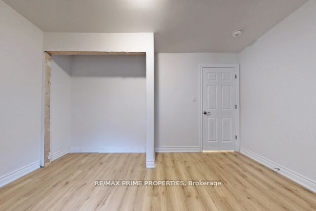 3 Percy St