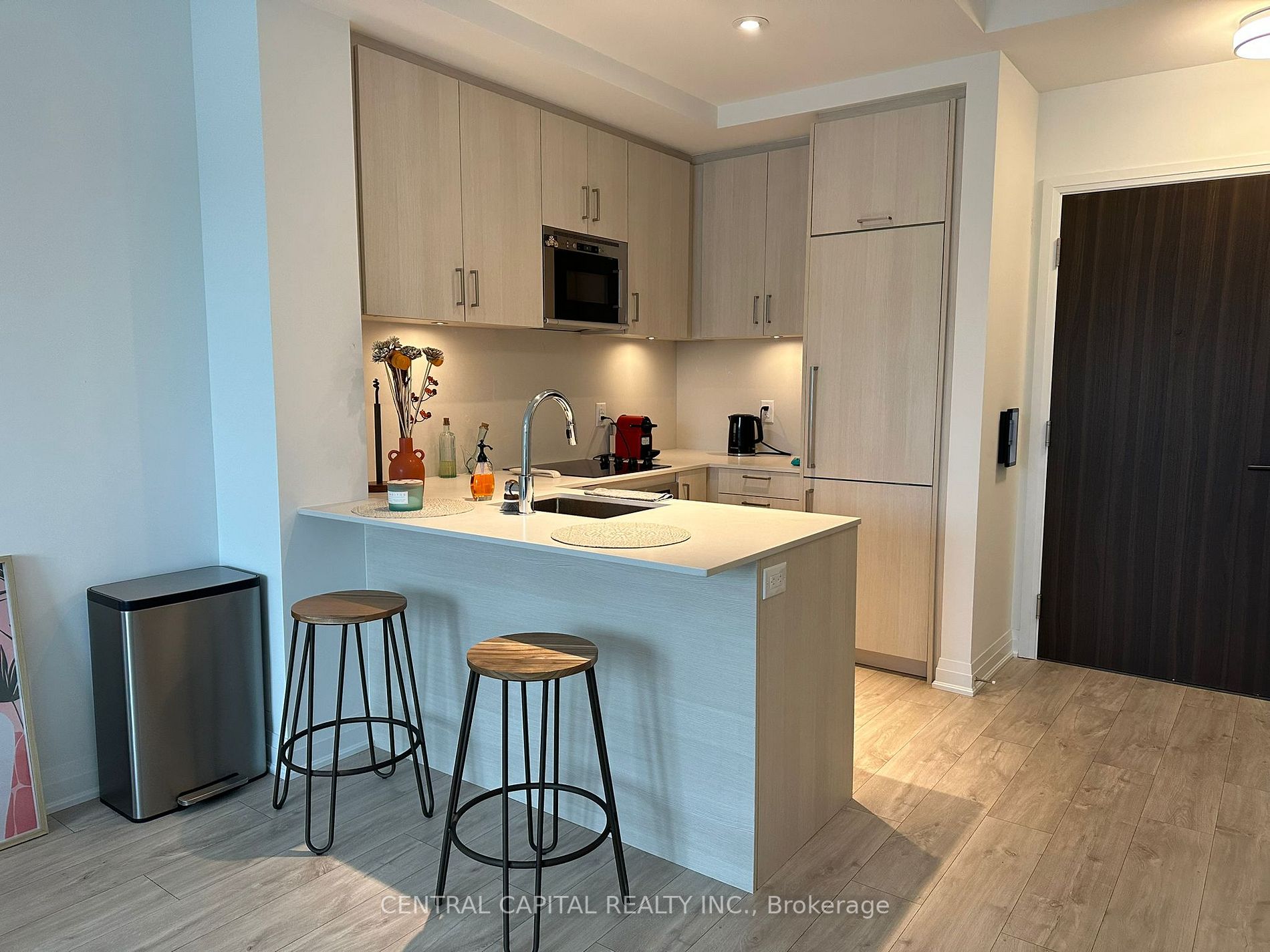 280 Howland Avenue, #427