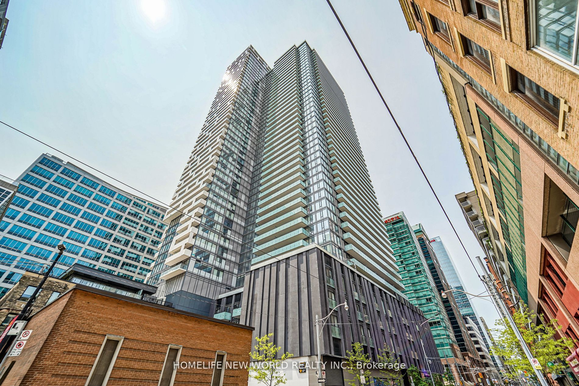 25 Richmond St E, #1902