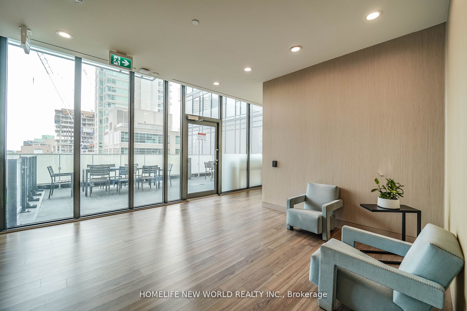 25 Richmond St E, #1902