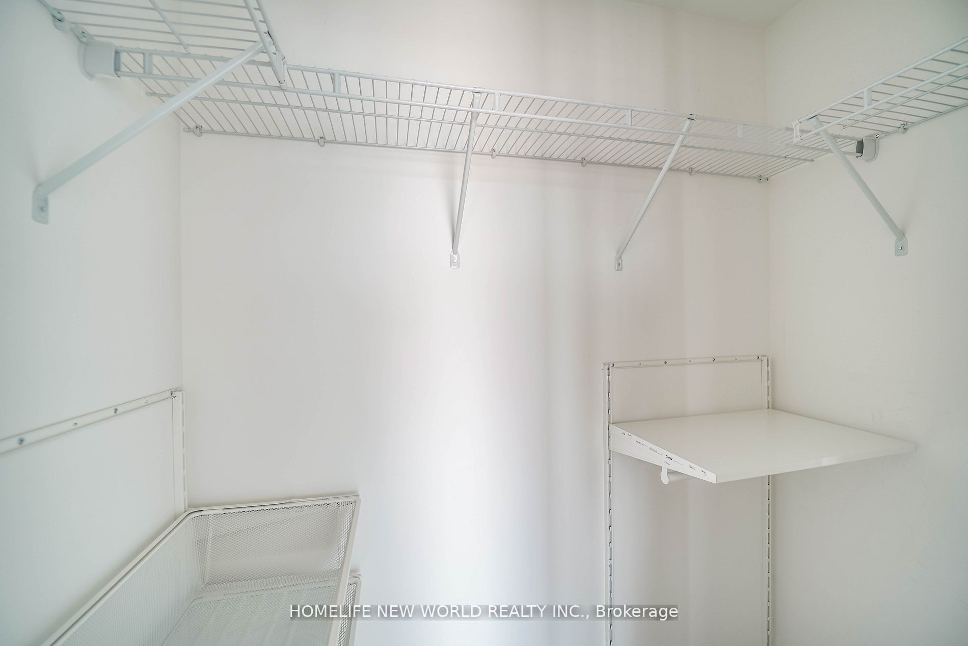 25 Richmond St E, #1902