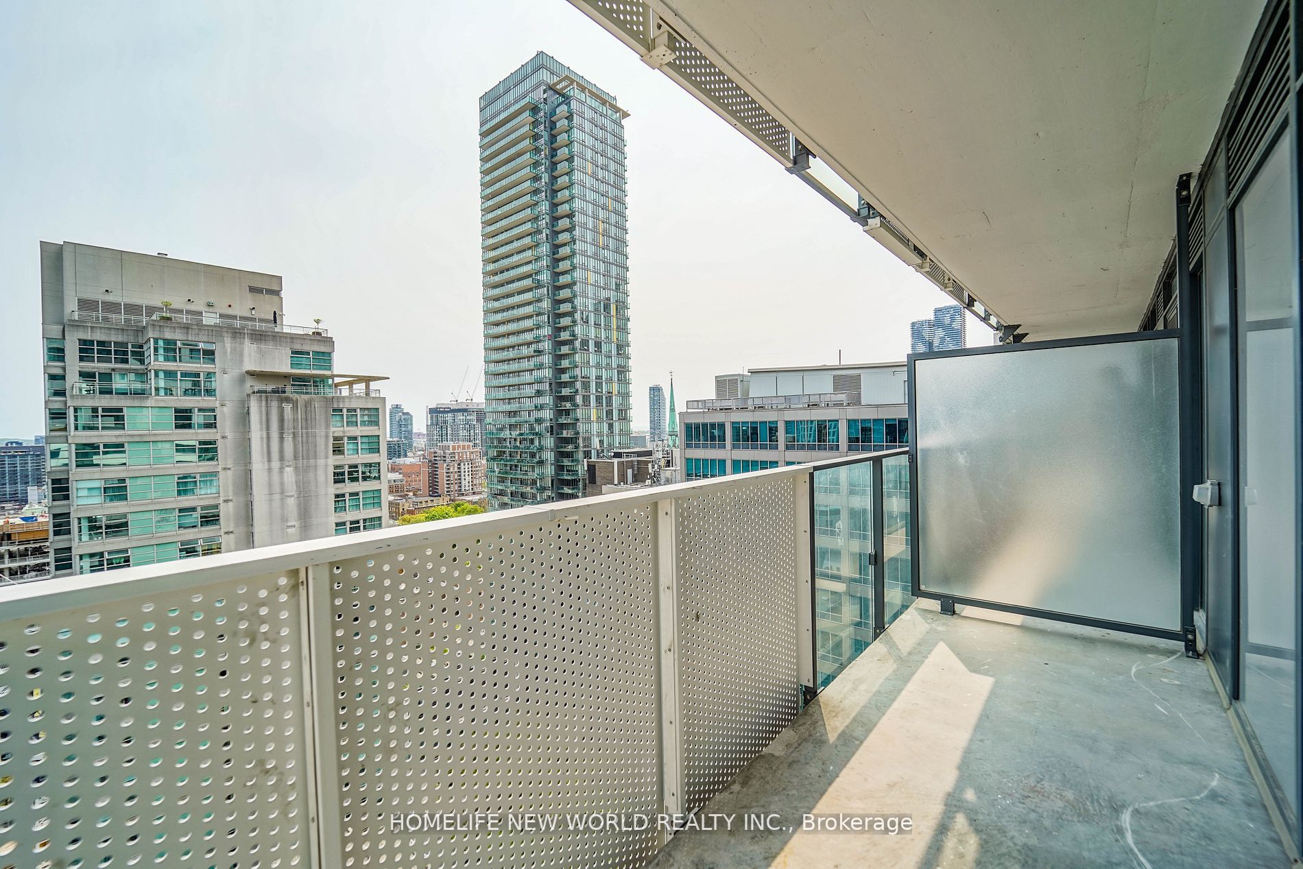 25 Richmond St E, #1902