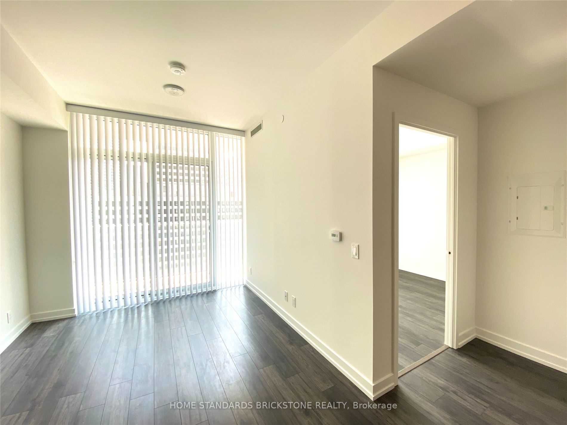 33 Helendale Ave, #1308
